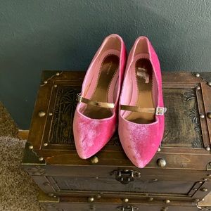 Beautiful pink velvet slippers
